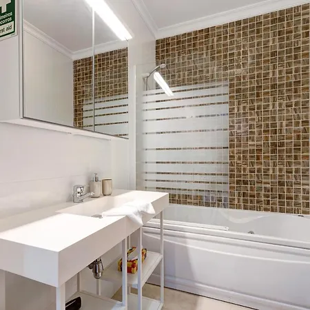 Daire Chez Helene Et Paulo - *